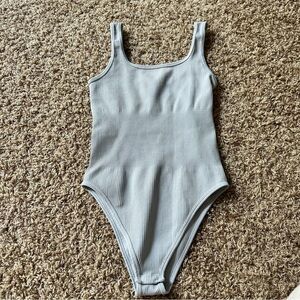Small OQQ Gray Body shaping Ribbed Bodysuit